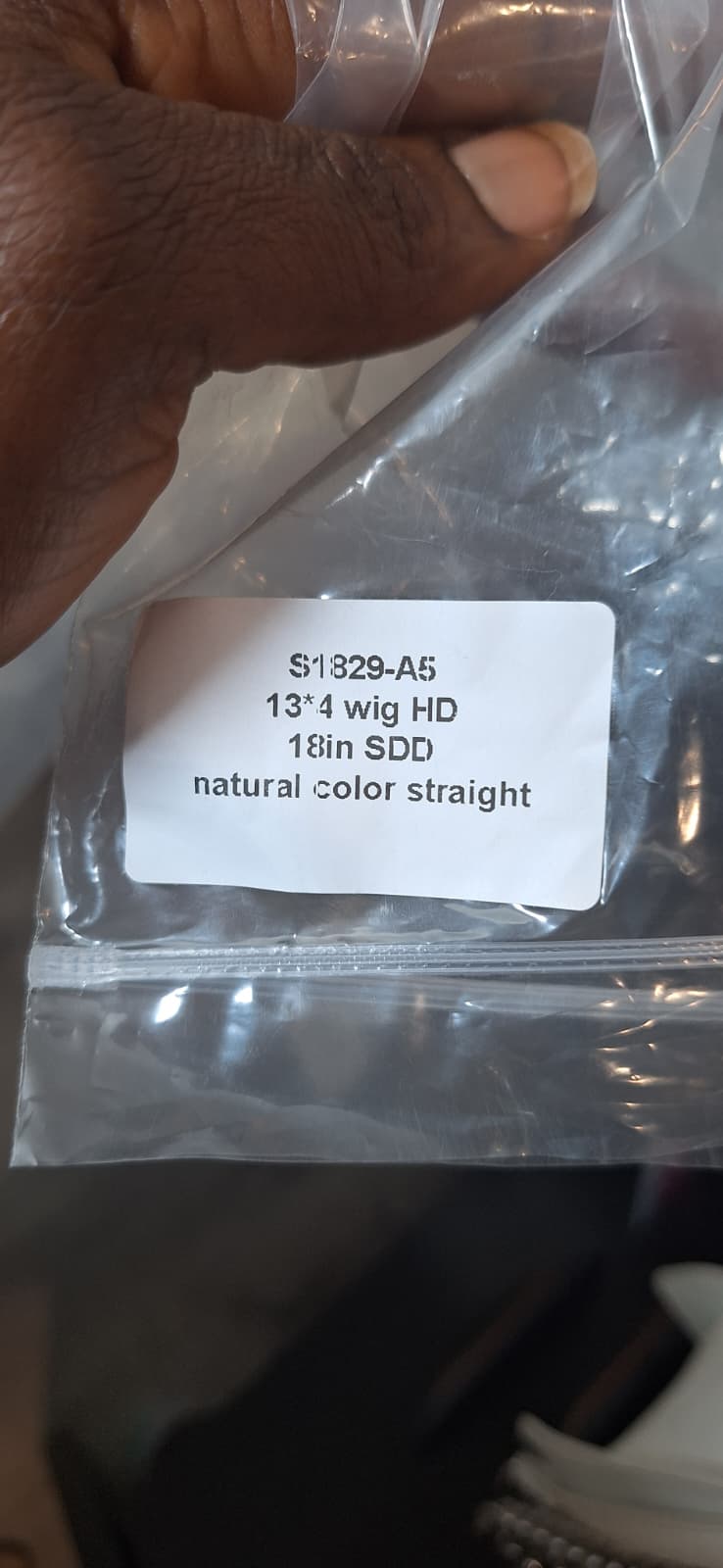 18-Inch Straight Wig