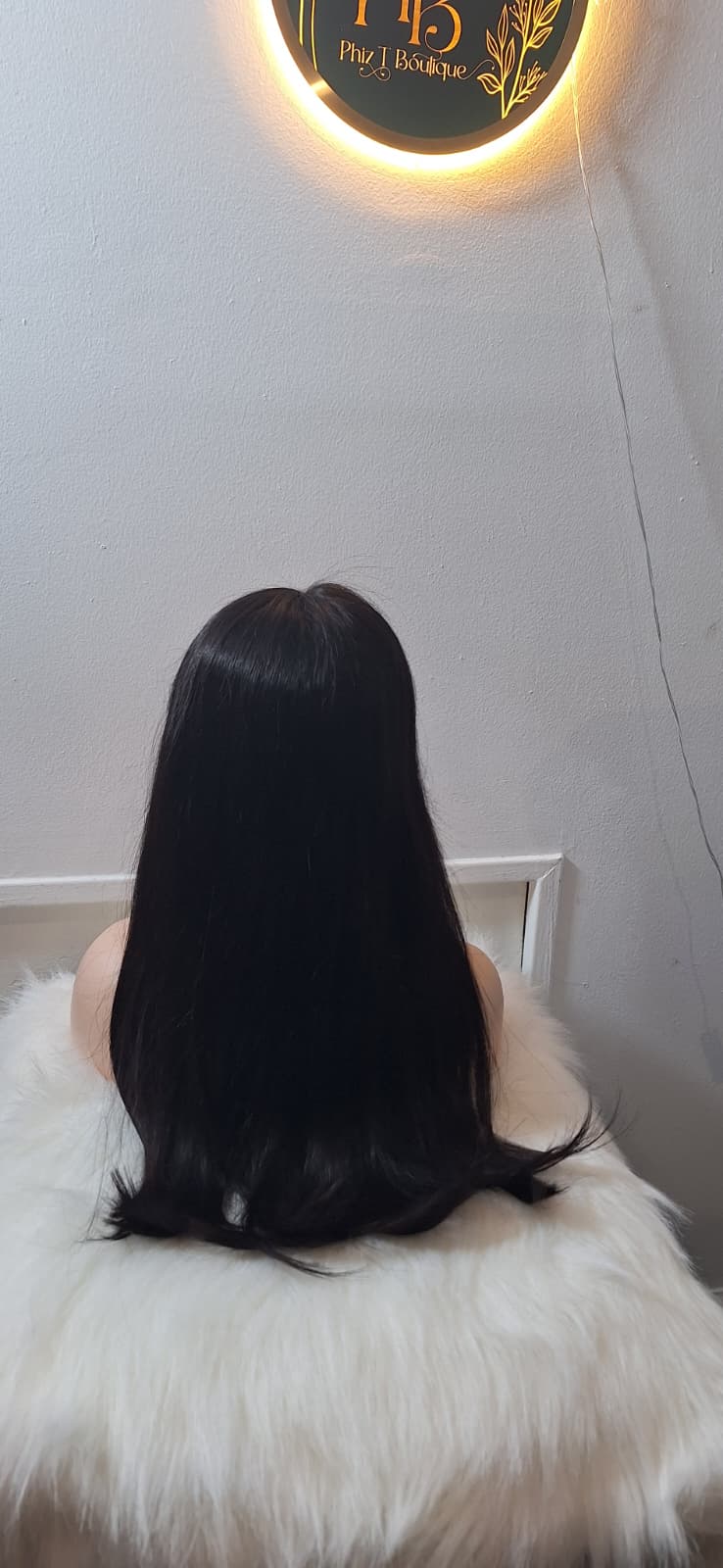 18-Inch Straight Wig